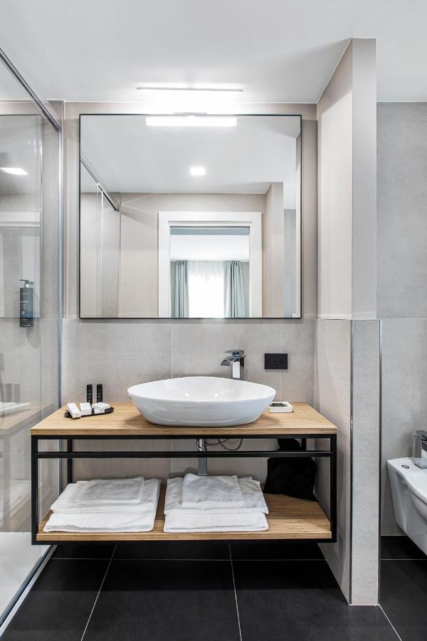 Reflection Boutique Hotels Toscolano Maderno Exterior foto